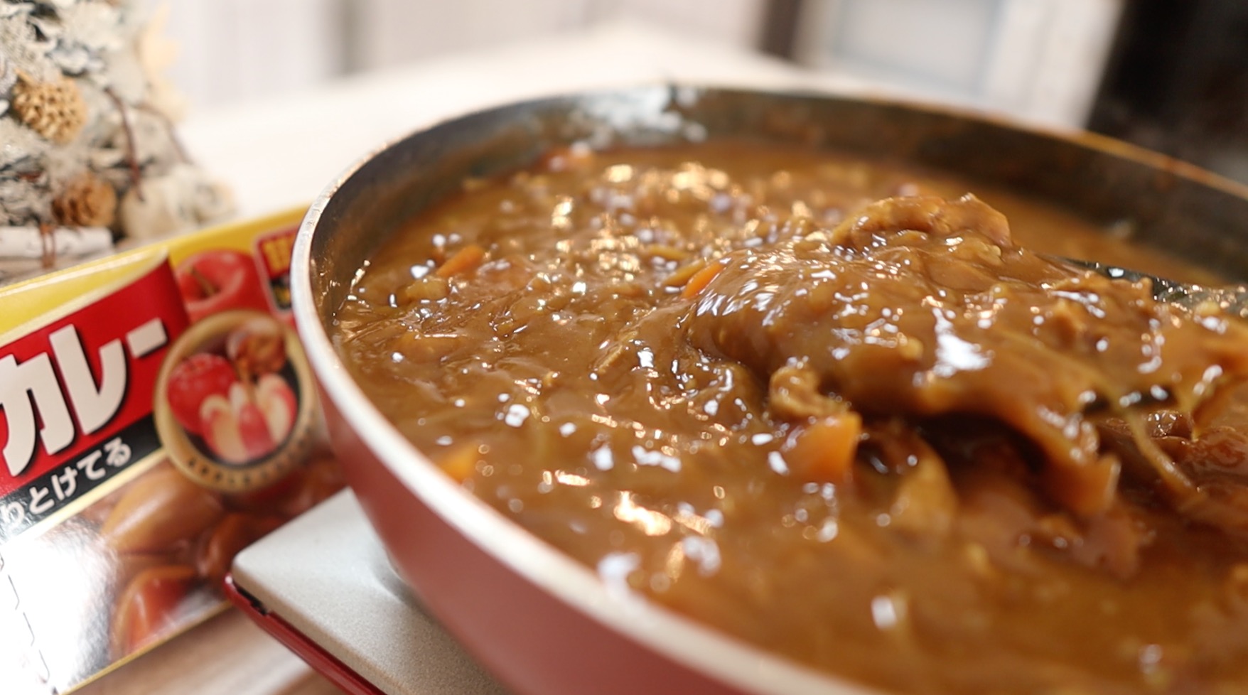 超バズったカレーライス】YouTubeで200万回再生された絶品レシピ教え 