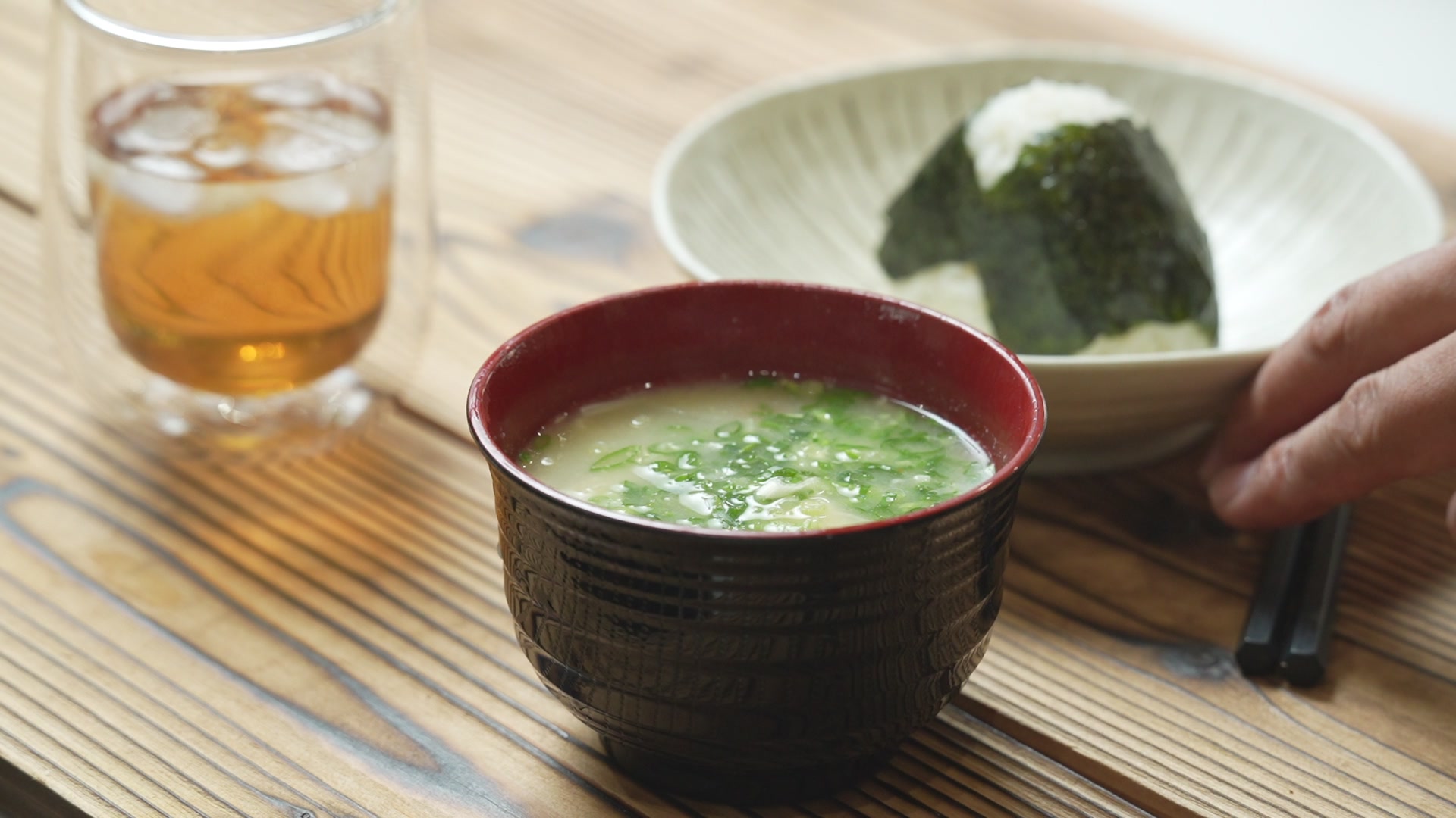出汁を取らずに作る本当においしい味噌汁（完成）